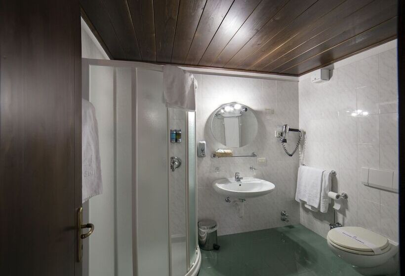 패밀리 룸, Baita Clementi