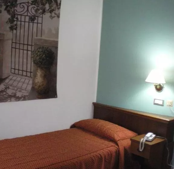 اتاق استاندارد یک نفره, Baita Clementi