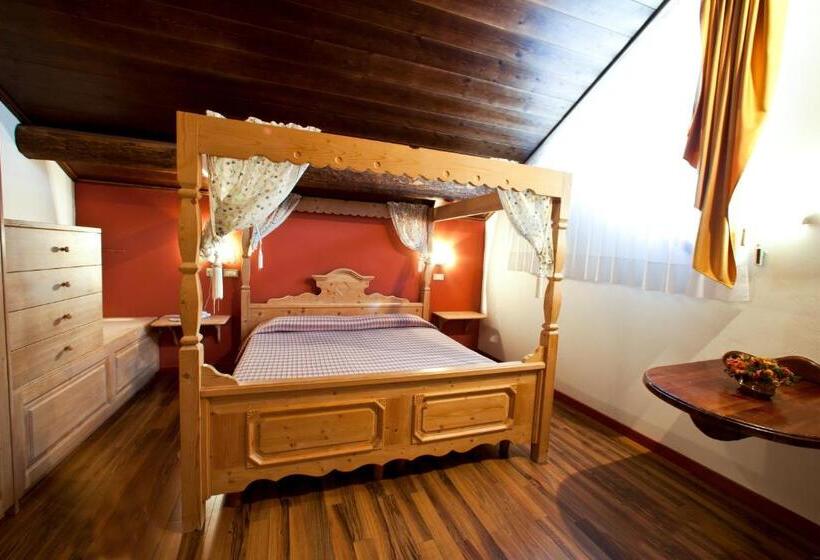 디럭스 룸, Baita Clementi