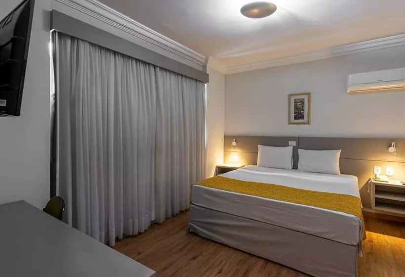 اتاق لوکس, Carlton Plaza São José Dos Campos