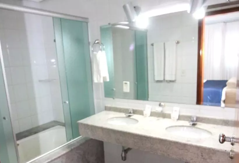سوئیت سینیور, Carlton Plaza São José Dos Campos