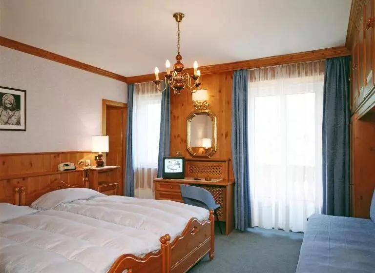 Comfort room with view, Columbia & Spa
