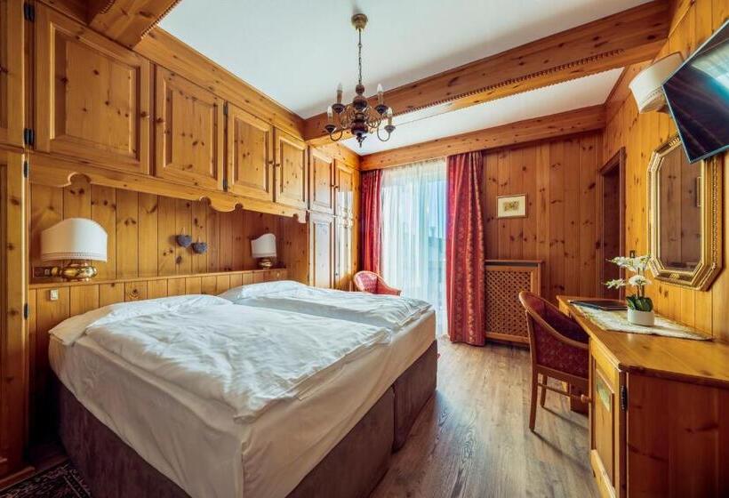 Comfort room with view, Columbia & Spa