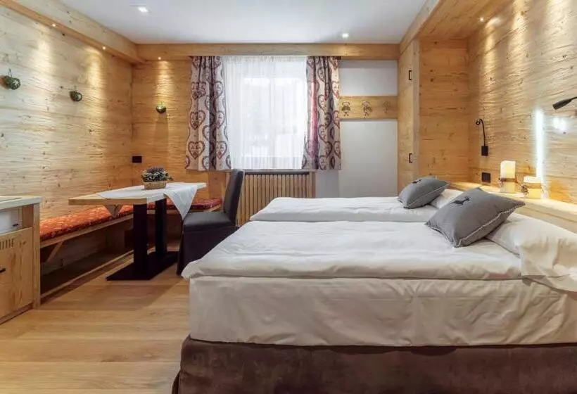 سوییت جونیور لوکس, Columbia & Spa