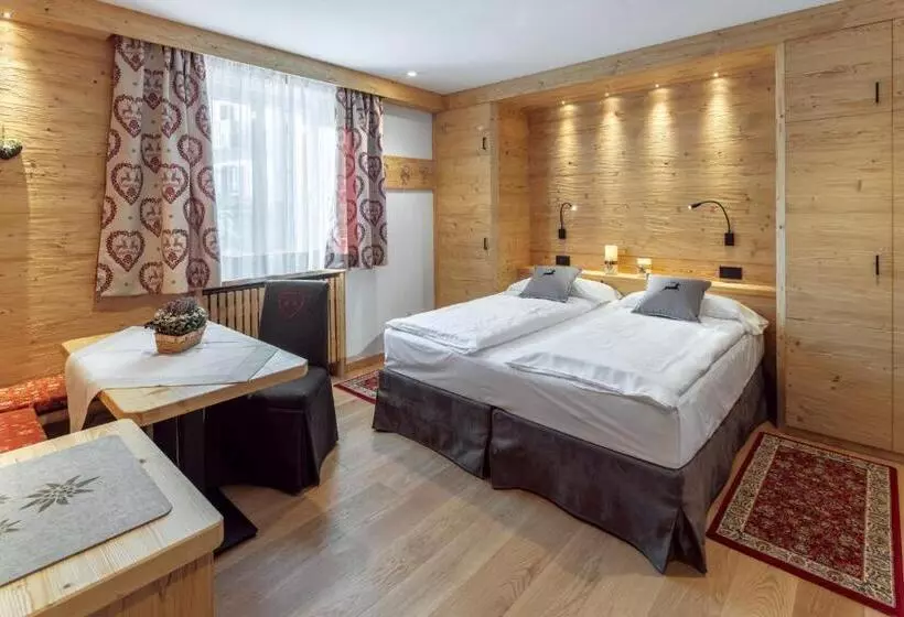 سوییت جونیور لوکس, Columbia & Spa