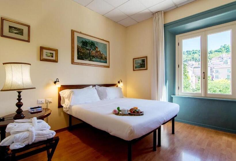 اتاق استاندارد, Della Vittoria