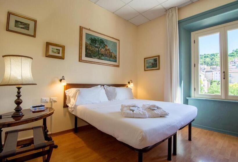 اتاق استاندارد, Della Vittoria