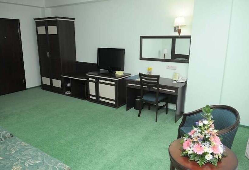 اتاق لوکس, Kazzhol  Almaty