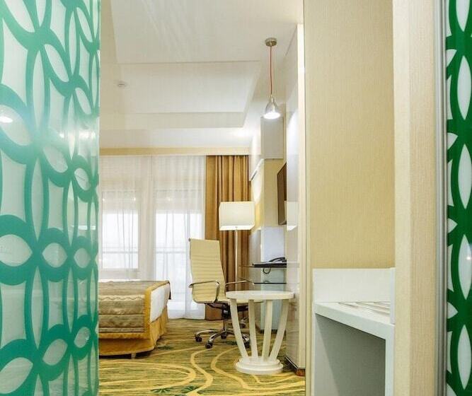 اتاق لوکس, Kazzhol  Almaty