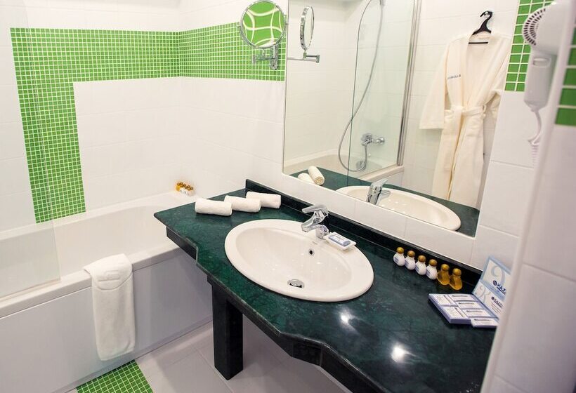 سوییت جونیور, Kazzhol  Almaty