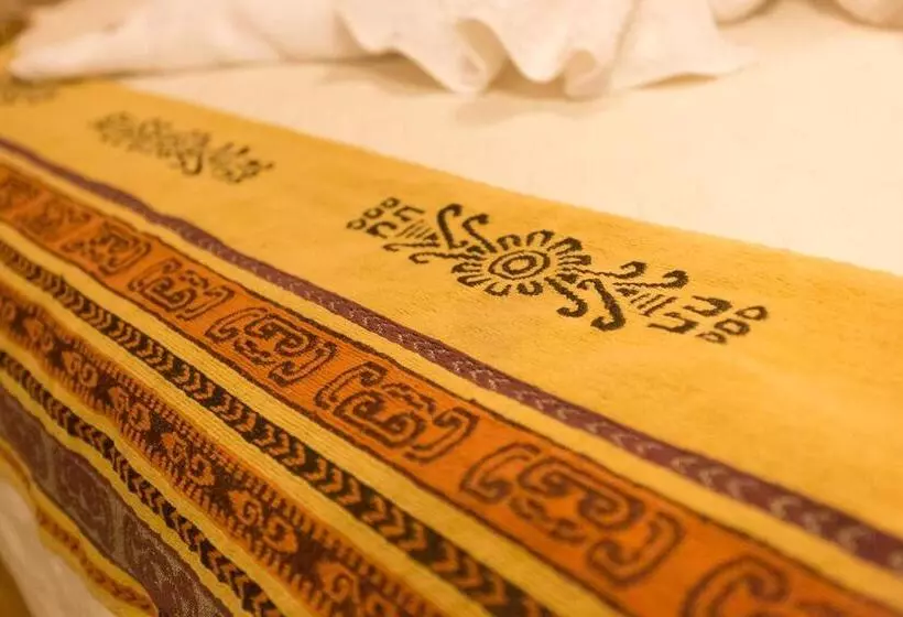 اتاق سوپریور, Las Maras