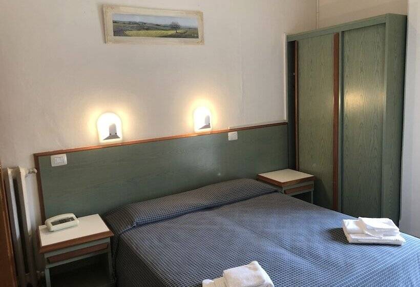 オーシャンビュースタンダードルーム, Lukas