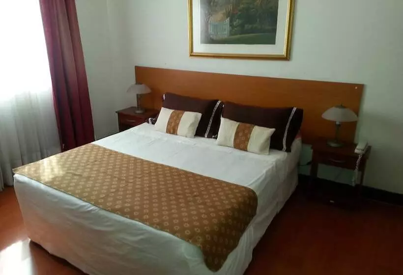اتاق استاندارد یک نفره, Quito