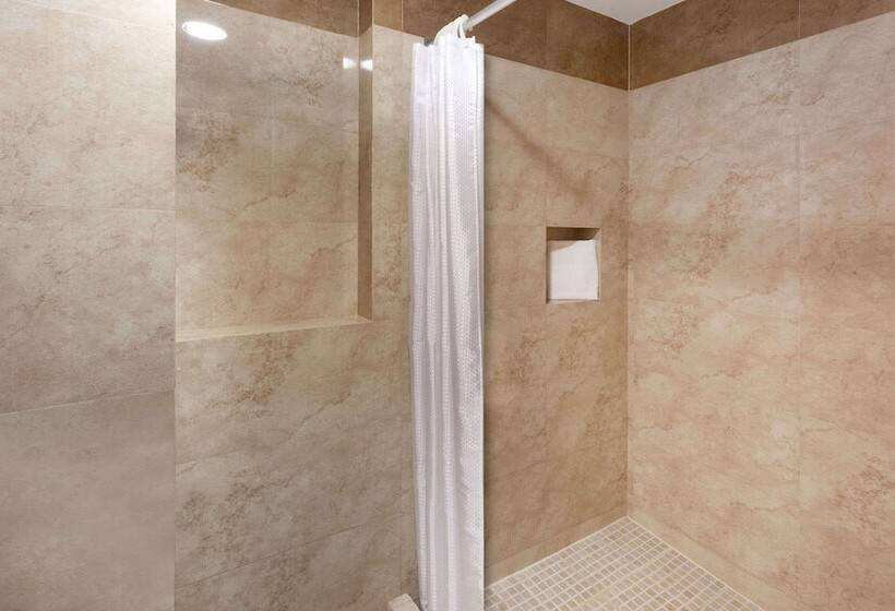 غرفه قياسيه سريرين مزدوجين, Ramada Plaza By Wyndham Veracruz Boca Del Rio