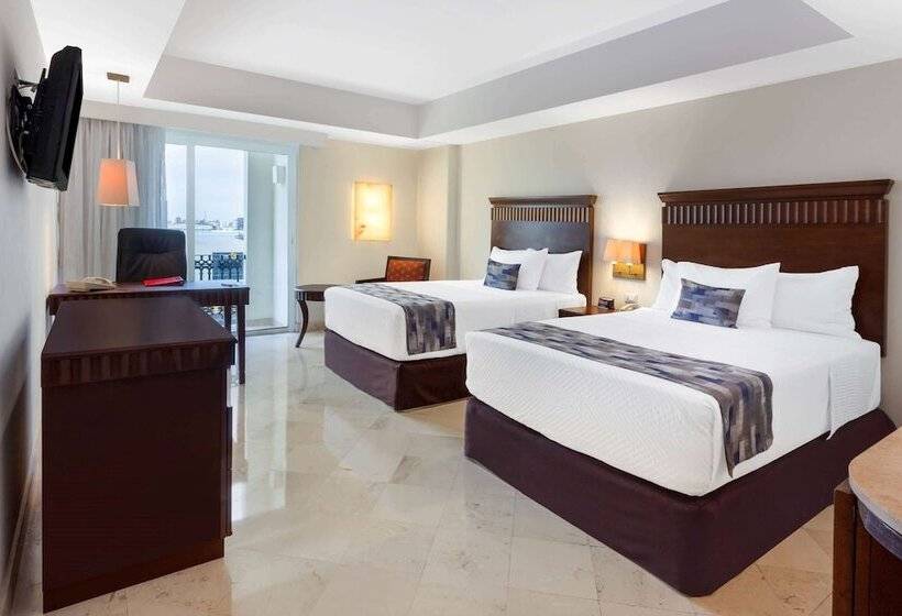２ダブルベッドのスタンダードルーム, Ramada Plaza By Wyndham Veracruz Boca Del Rio