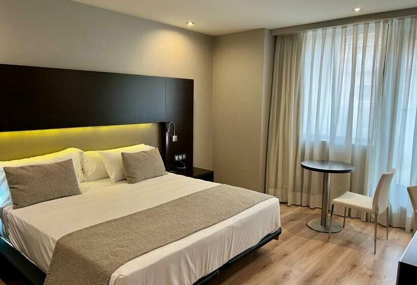 스탠다드 룸, Turia Granada
