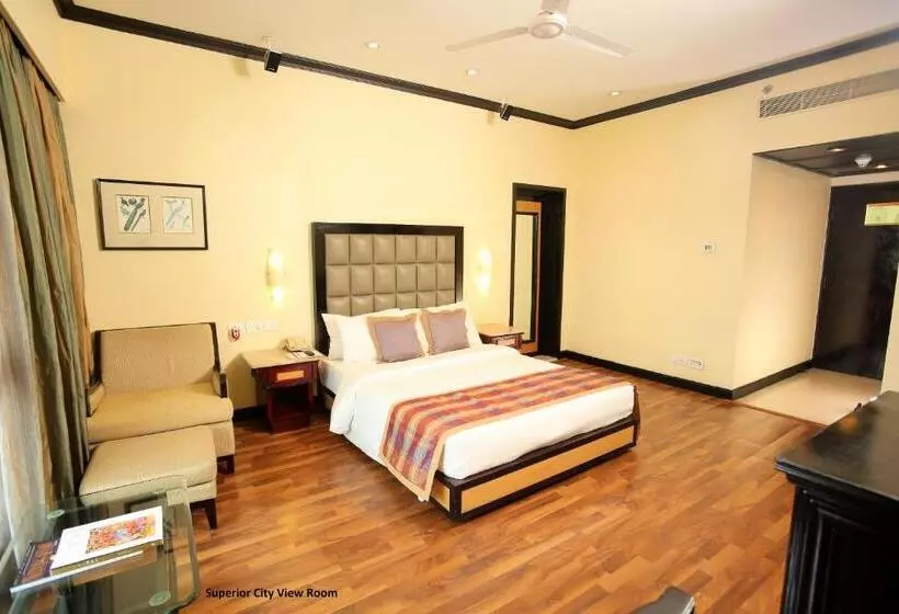 Superior Zimmer Stadtblick, Vivanta Ernakulam, Marine Drive
