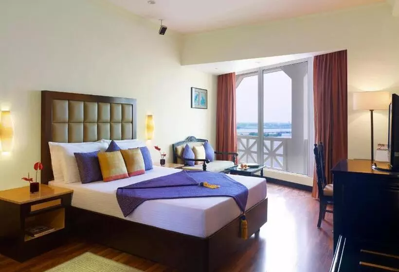 Executive Zimmer Queensize Bett, Vivanta Ernakulam, Marine Drive