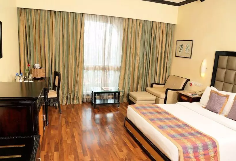 Superior Zimmer Stadtblick, Vivanta Ernakulam, Marine Drive
