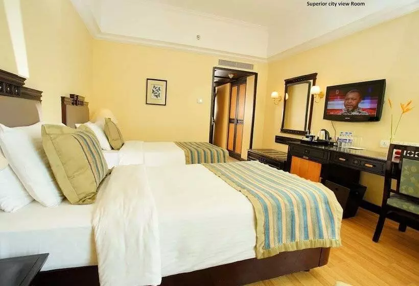 Superior Zimmer mit Ausblick, Vivanta Ernakulam, Marine Drive