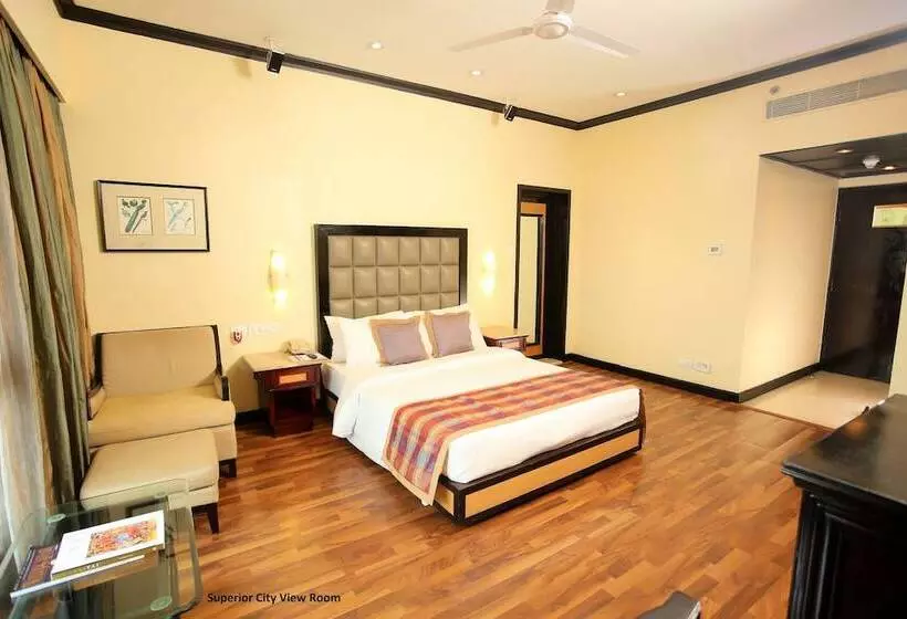 Superior Zimmer Stadtblick, Vivanta Ernakulam, Marine Drive