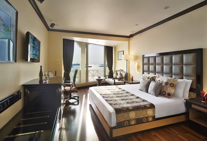 Номер Executive Вид на Море, Vivanta Ernakulam, Marine Drive