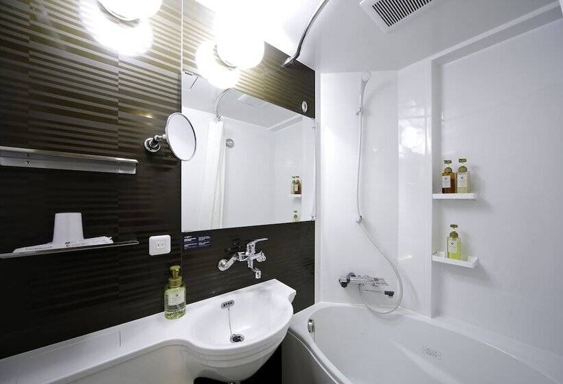 اتاق استاندارد یک نفره, Travelodge Kyoto Shijokawaramachi