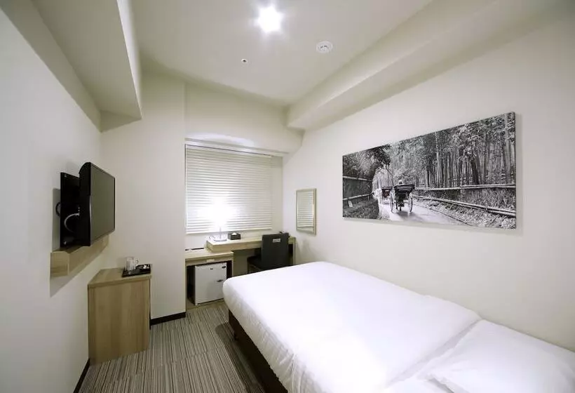 اتاق استاندارد یک نفره, Travelodge Kyoto Shijokawaramachi