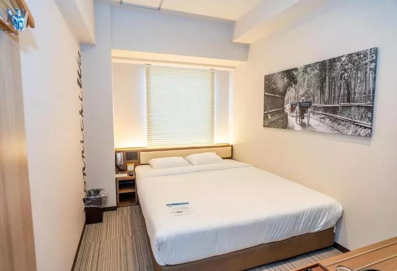 اتاق استاندارد با تخت دو نفره بزرگ, Travelodge Kyoto Shijokawaramachi