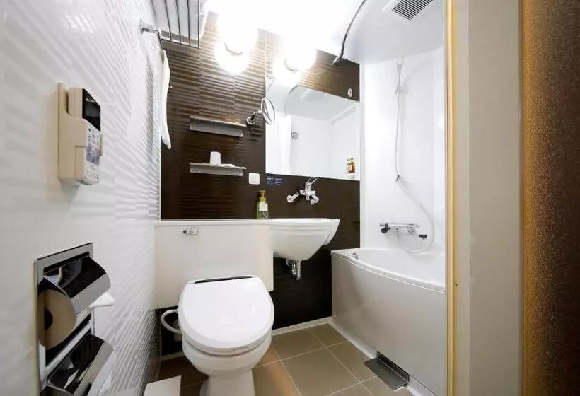 اتاق استاندارد با تخت دو نفره بزرگ, Travelodge Kyoto Shijokawaramachi