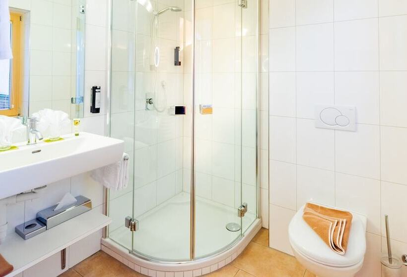 スタンダードルーム, Walserberg