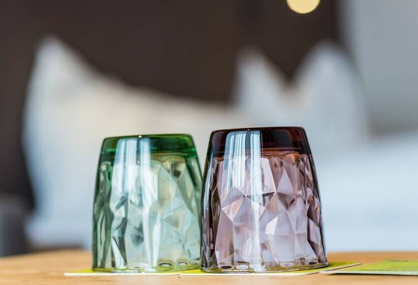 コンフォートルーム, Walserberg