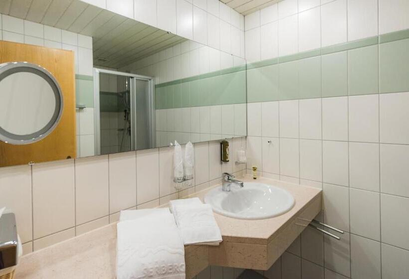 コンフォートルーム, Walserberg