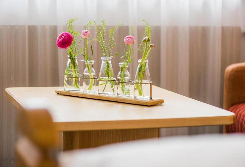 コンフォートルーム, Walserberg