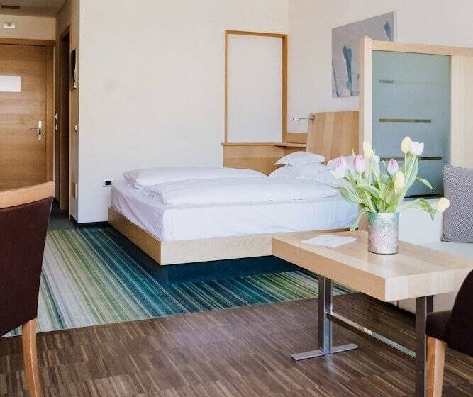 标准间, Lac Salin Spa & Mountain Resort