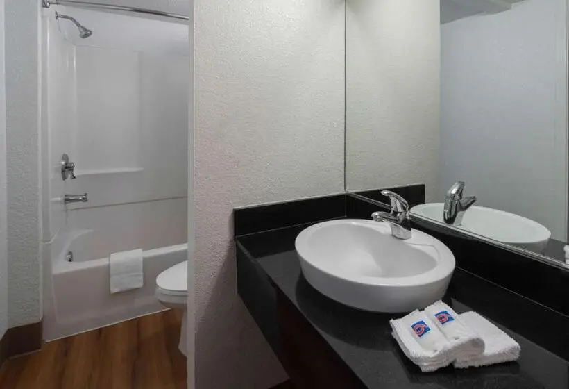 デラックスの４人部屋, Motel 6carpinteria, Ca  Santa Barbara  South