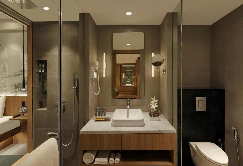 Номер Премиум Вид на Город, Novotel Mumbai Juhu Beach