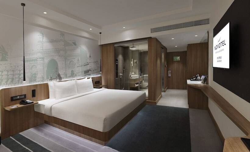 Номер Superior Вид на Город, Novotel Mumbai Juhu Beach