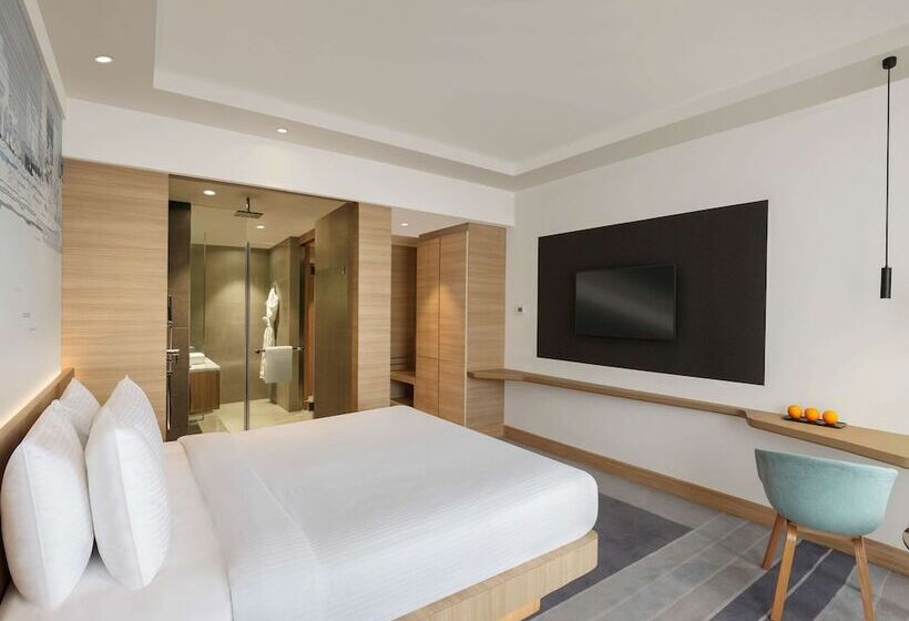 Номер Superior Вид на Море, Novotel Mumbai Juhu Beach