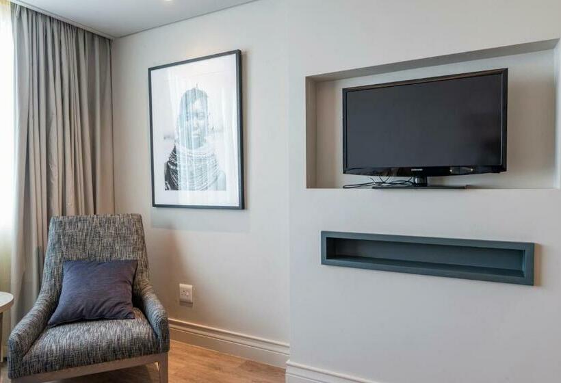 اتاق استاندارد, Rainbow Towers Hotel And Conference Centre