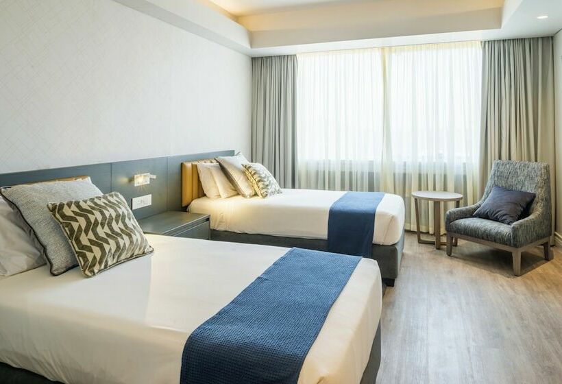 اتاق استاندارد, Rainbow Towers Hotel And Conference Centre