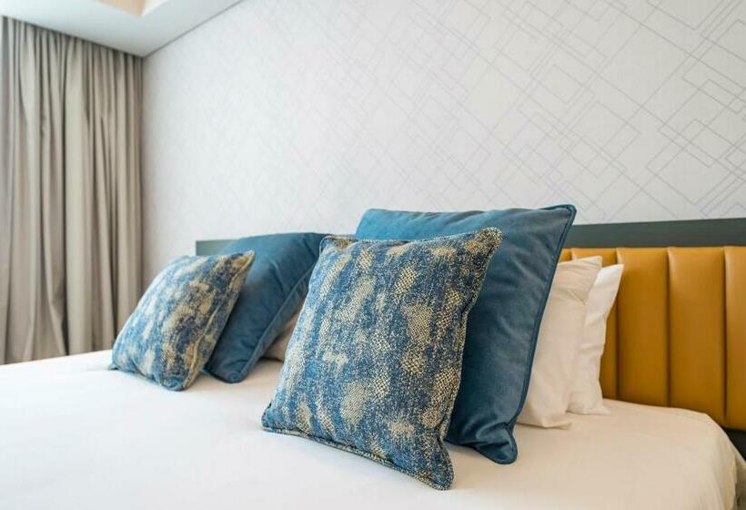 اتاق لوکس, Rainbow Towers Hotel And Conference Centre