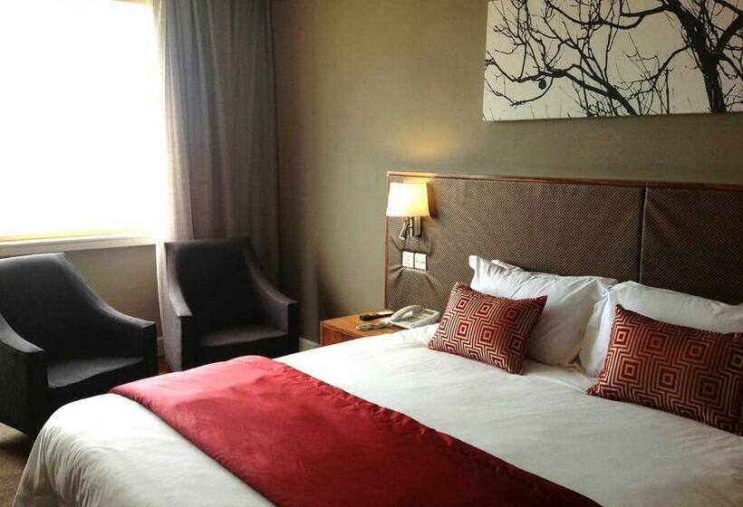 اتاق لوکس, Rainbow Towers Hotel And Conference Centre