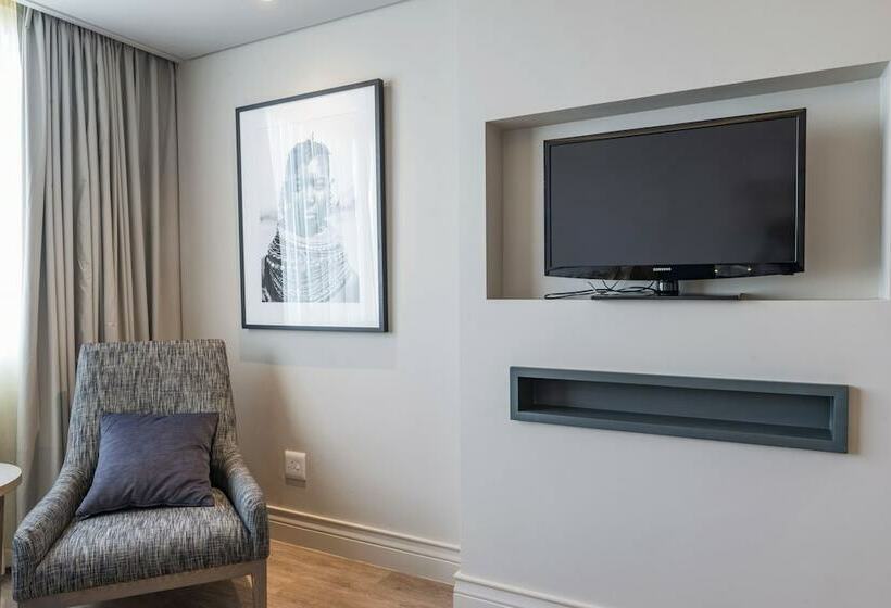 اتاق لوکس, Rainbow Towers Hotel And Conference Centre