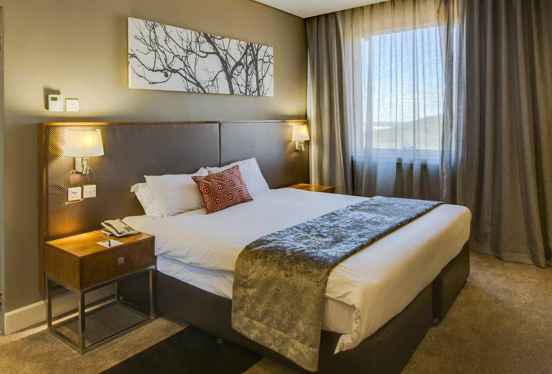 اتاق استاندارد, Rainbow Towers Hotel And Conference Centre