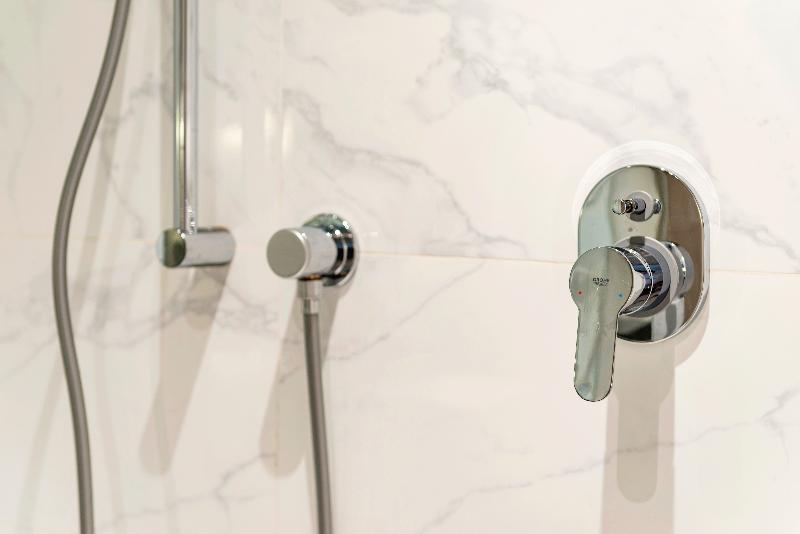 اتاق استاندارد, Rainbow Towers Hotel And Conference Centre