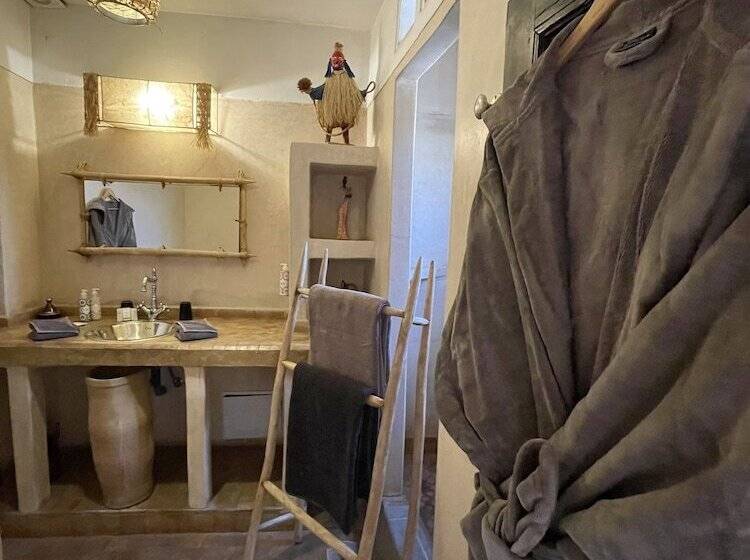 سوییت جونیور, Riad Dar Massai