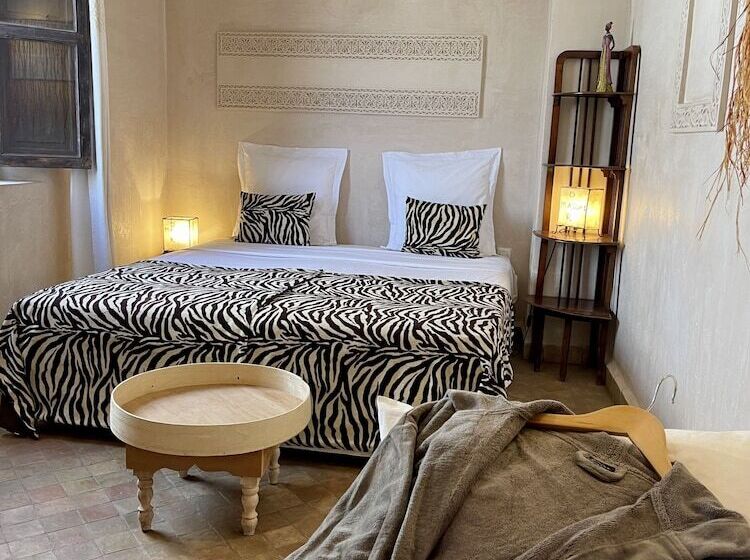 سوییت جونیور, Riad Dar Massai