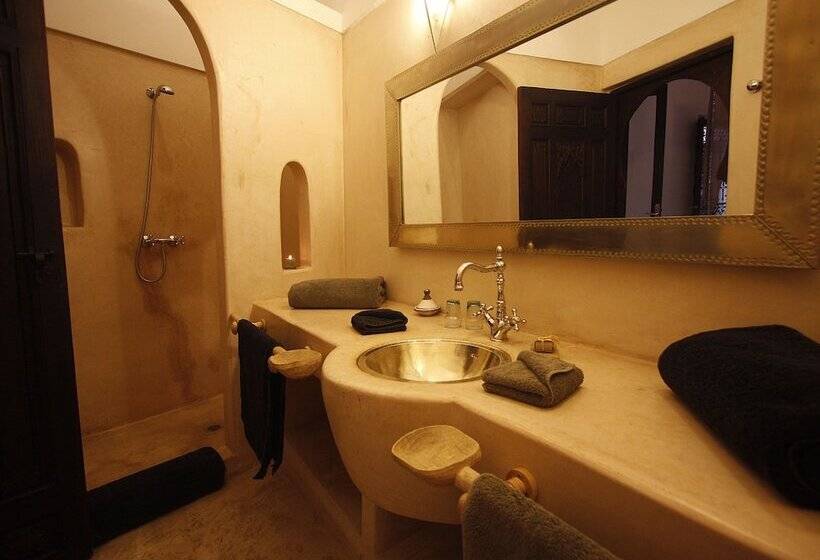 اتاق سوپریور, Riad Dar Massai