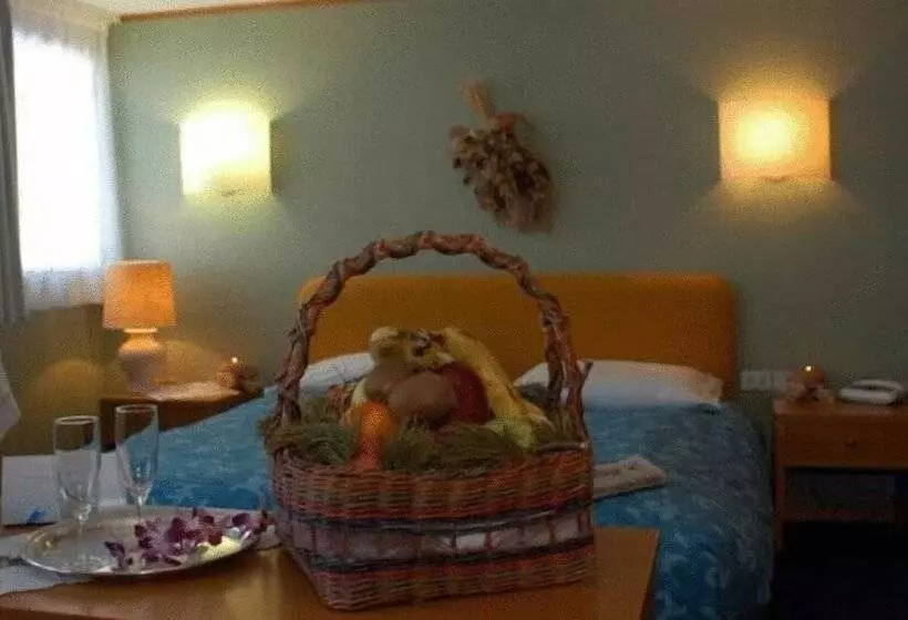 スタンダード5人部屋, Rifugio Hotel Eurotel